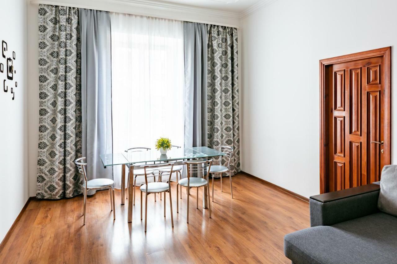 Bv Apartments Exquisite Lvov Exteriér fotografie
